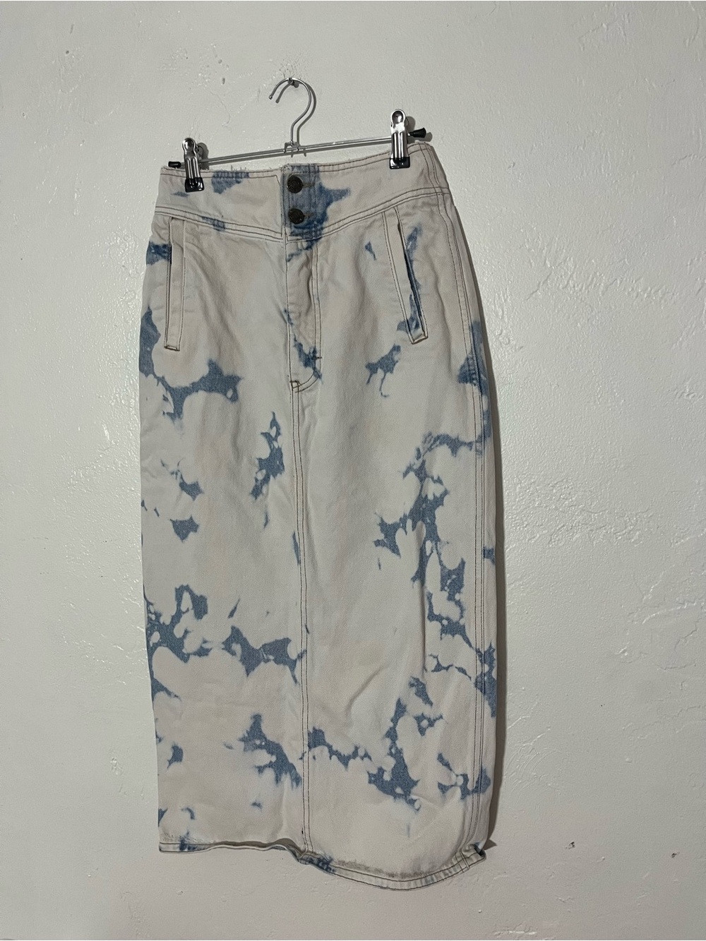 Vintage Calvin Klein 100% Cotton Made in USA Fitted Denim Skirt Light Wash Dyed